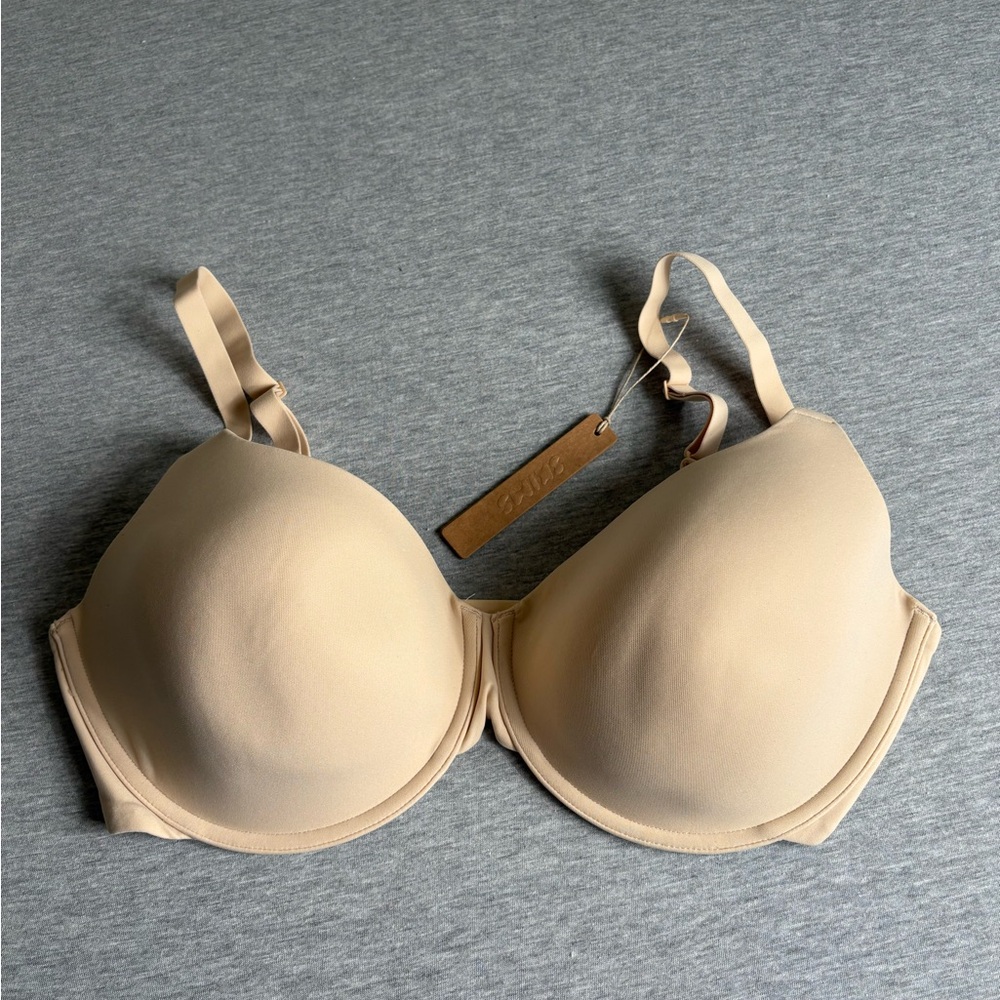 SKIMS Fits Everybody T-Shirt Bra